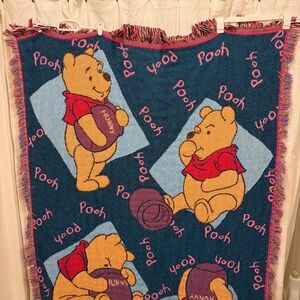 VTG Disney Winnie the Pooh Tapestry Throw Blanket Beacon Made is USA 100% Cotton